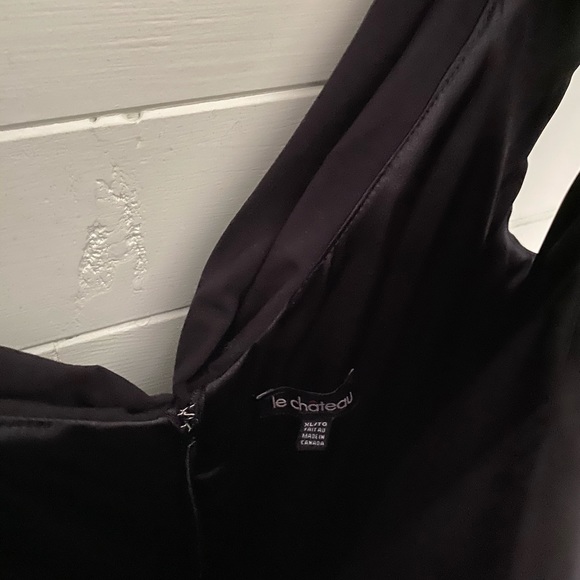 Le Chateau black formal dress - Picture 7 of 8